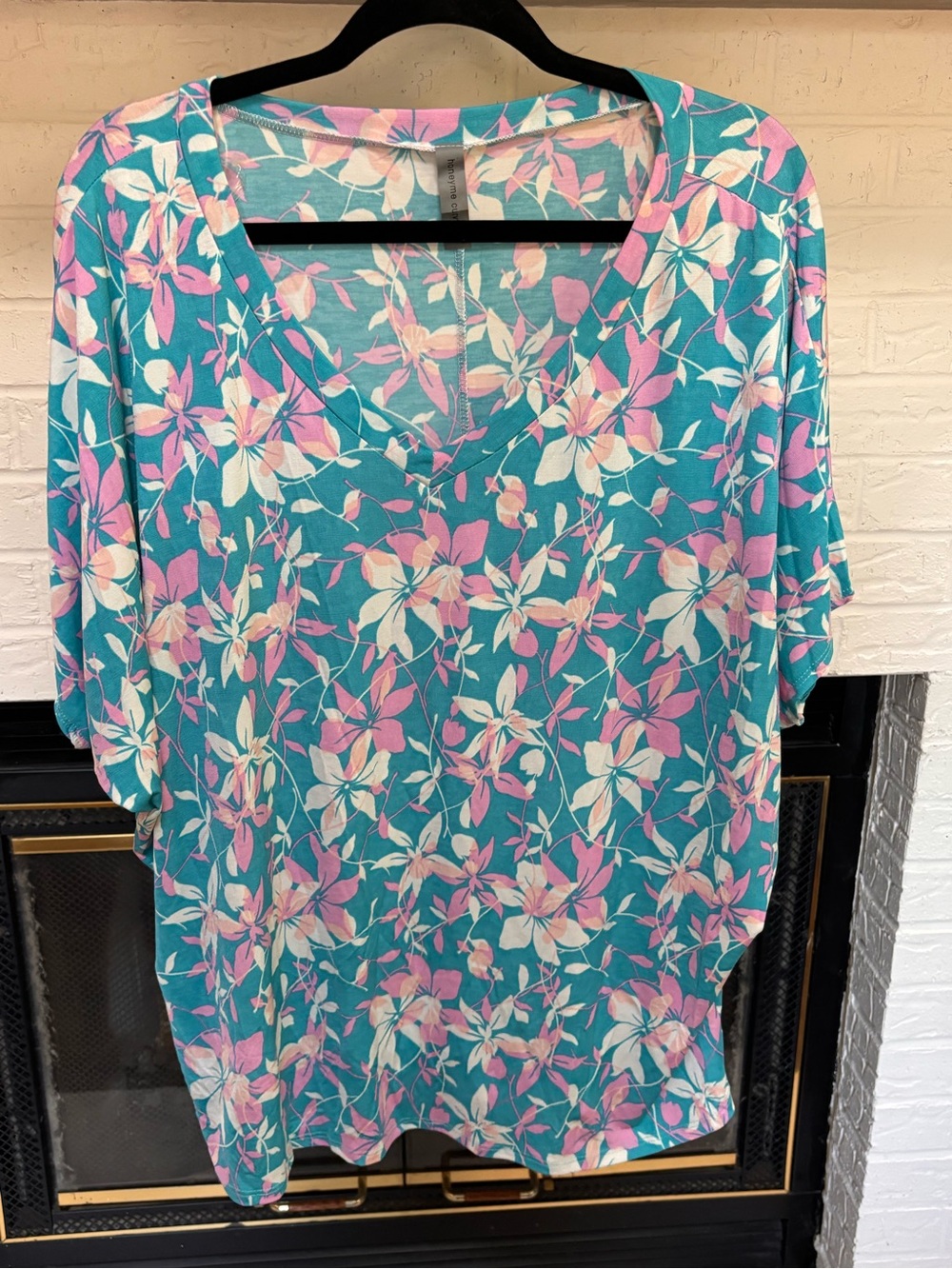 Honey Me Curvy Turquoise Floral V-Neck Blouse with Pink & White Print